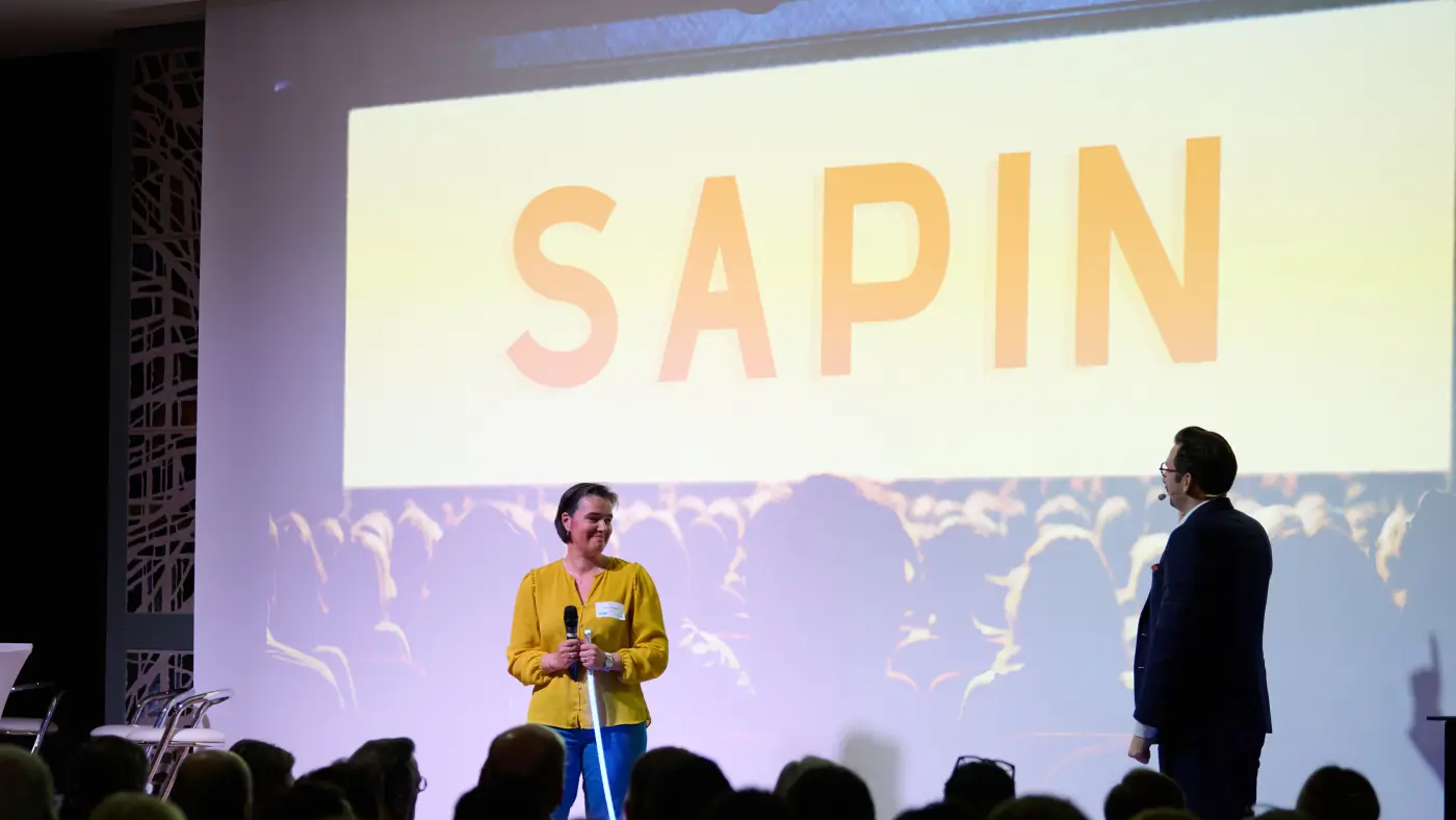 Spectacle de magie vu depuis la salle