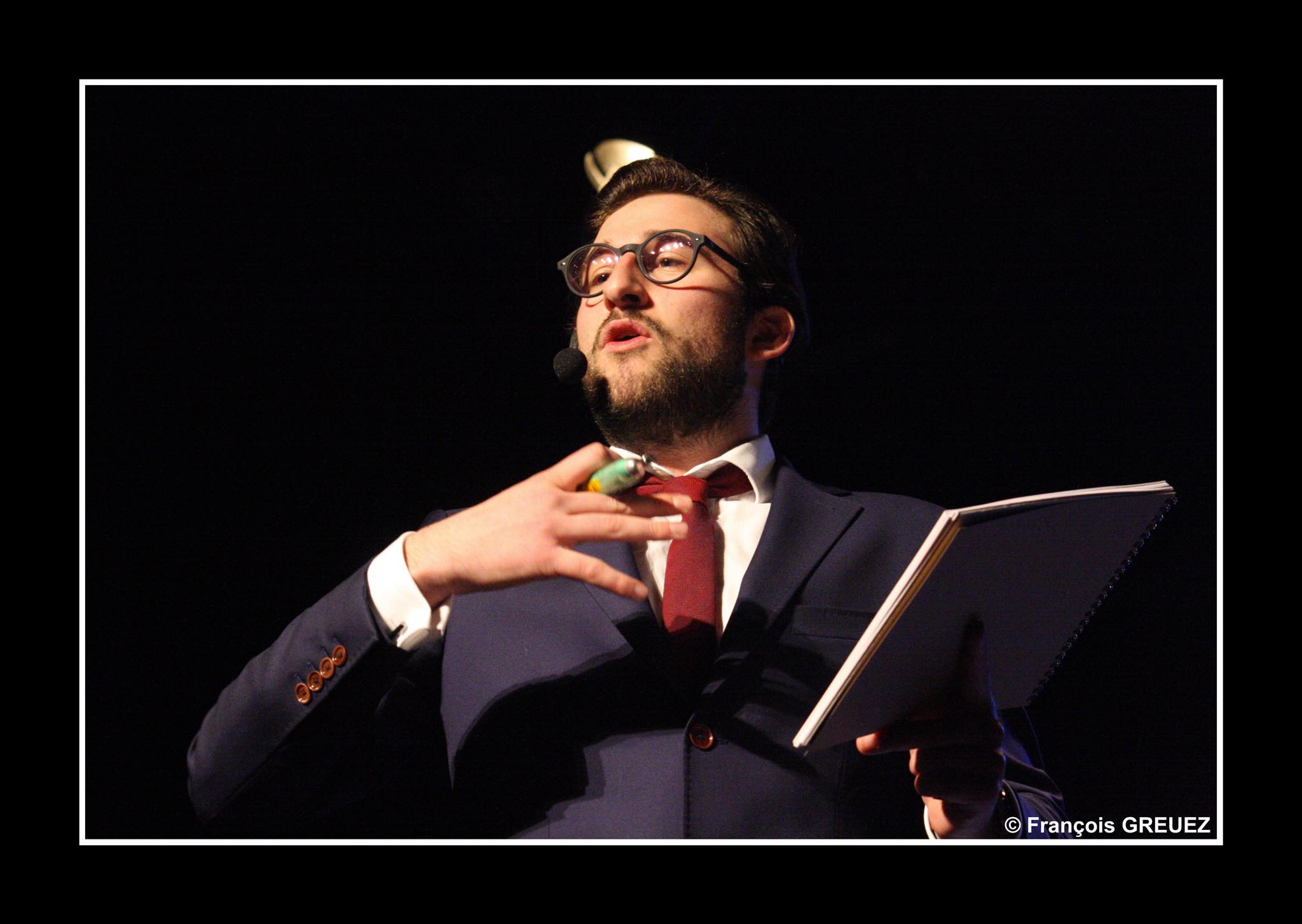 Tom Le Magicien sur scène